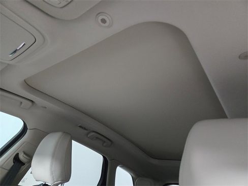 New 2026 Lincoln Corsair Grand Touring image 12