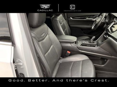 Certified 2024 Cadillac XT6 Premium Luxury w/ LPO, Floor Liner Package AWD/4WD image 29
