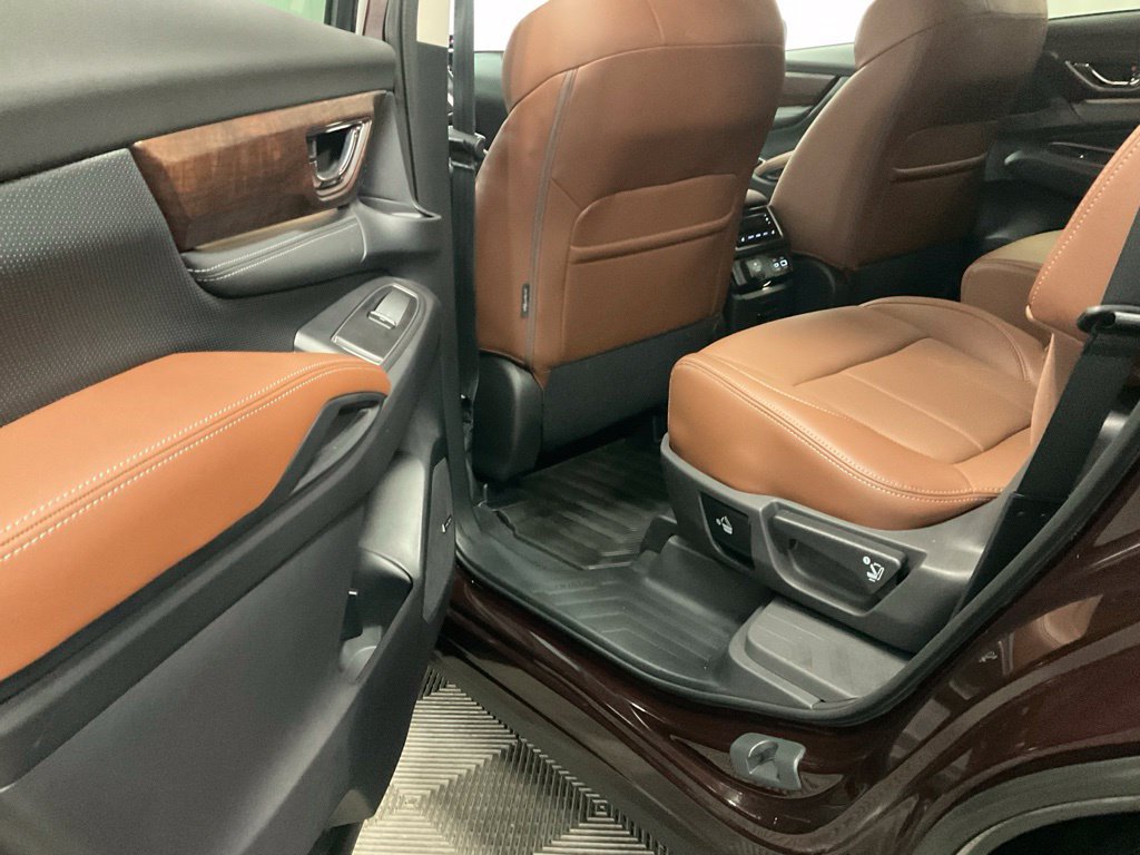 Used 2023 Subaru Ascent Touring AWD/4WD image 25