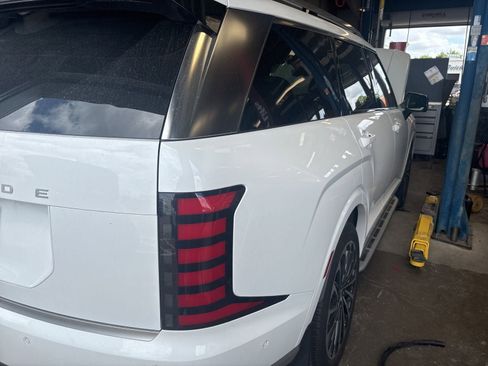 Used 2026 Hyundai Palisade Calligraphy FWD image 1