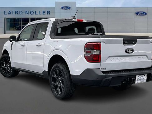 New 2026 Ford Maverick Lariat w/ Black Appearance Package image 3