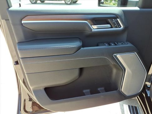 New 2026 GMC Sierra 2500 Denali w/ Denali Reserve Package image 16