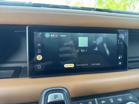 Used 2020 Land Rover Defender 110 X AWD/4WD image 16