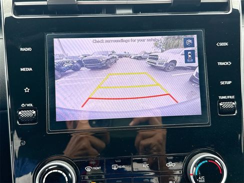 Used 2022 Hyundai Santa Cruz SEL image 14