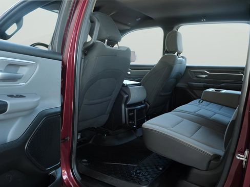 Used 2021 RAM 1500 Big Horn image 19