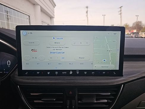 Used 2025 Ford Escape Platinum w/ Premium Technology Package image 15