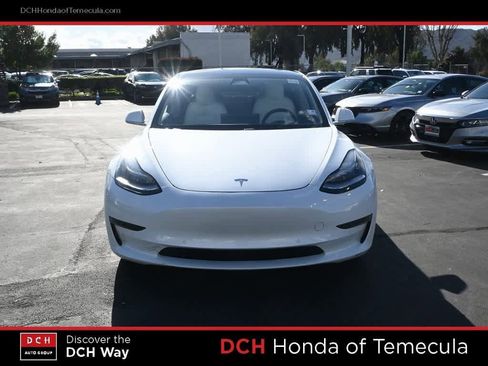 Used 2020 Tesla Model 3 Standard Range Plus image 2