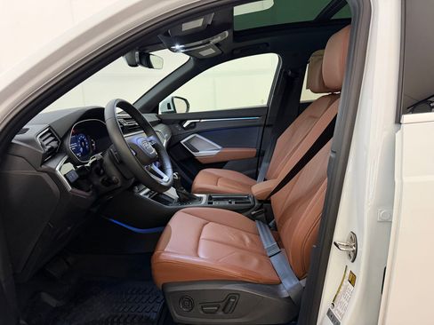 Used 2023 Audi Q3 2.0T Premium Plus w/ Premium Plus Package image 5