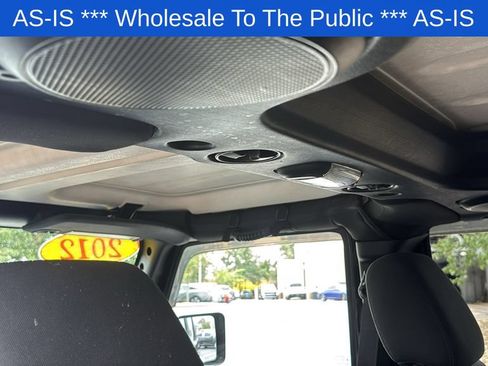 Used 2012 Jeep Wrangler Unlimited Sahara w/ Dual Top Group AWD/4WD image 30