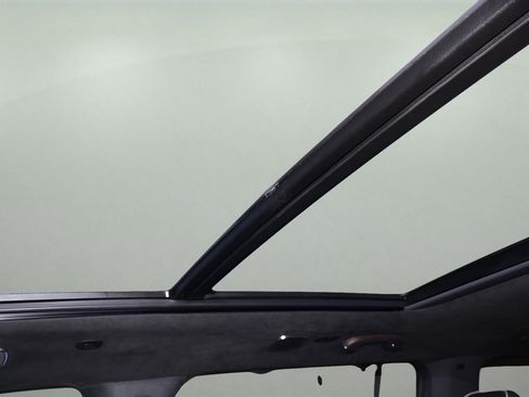 Used 2023 Jeep Grand Wagoneer Series III w/ Quick Order Packagew 28T image 26