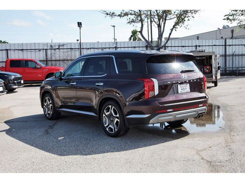 Used 2023 Hyundai Palisade SEL AWD/4WD image 5