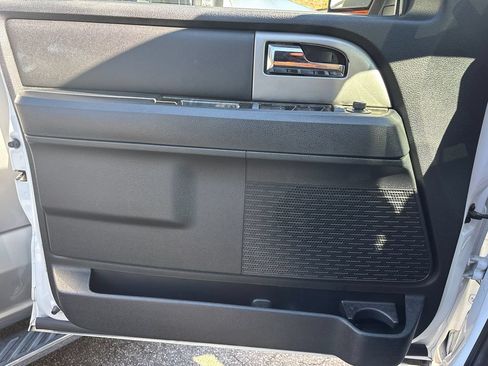 Used 2016 Ford Expedition EL Limited AWD/4WD image 18