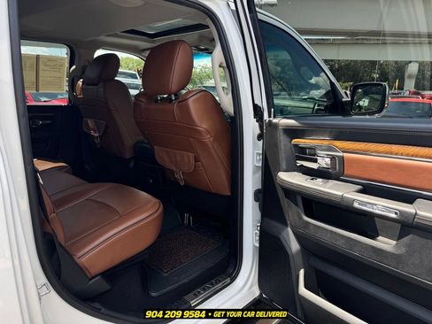 Used 2018 RAM 1500 Laramie Longhorn w/ Convenience Group AWD/4WD image 32