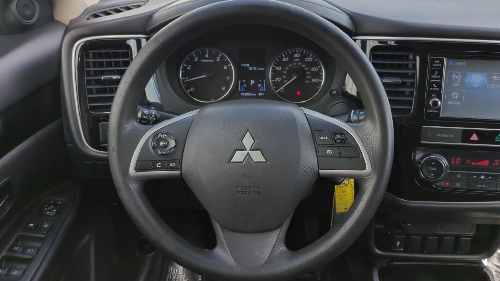 Used 2019 Mitsubishi Outlander ES FWD image 12