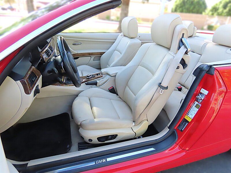 Used 2008 BMW 335i Convertible RWD image 13