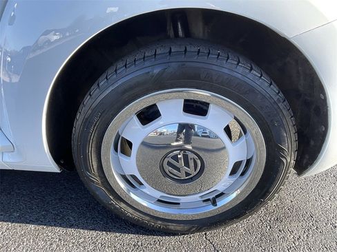 Used 2015 Volkswagen Beetle 1.8T image 7