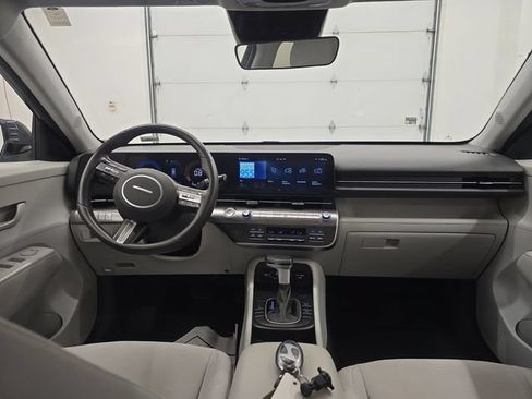 Used 2025 Hyundai Kona SEL AWD/4WD image 13