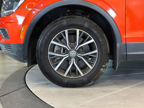 Used 2019 Volkswagen Tiguan SE AWD/4WD image 25