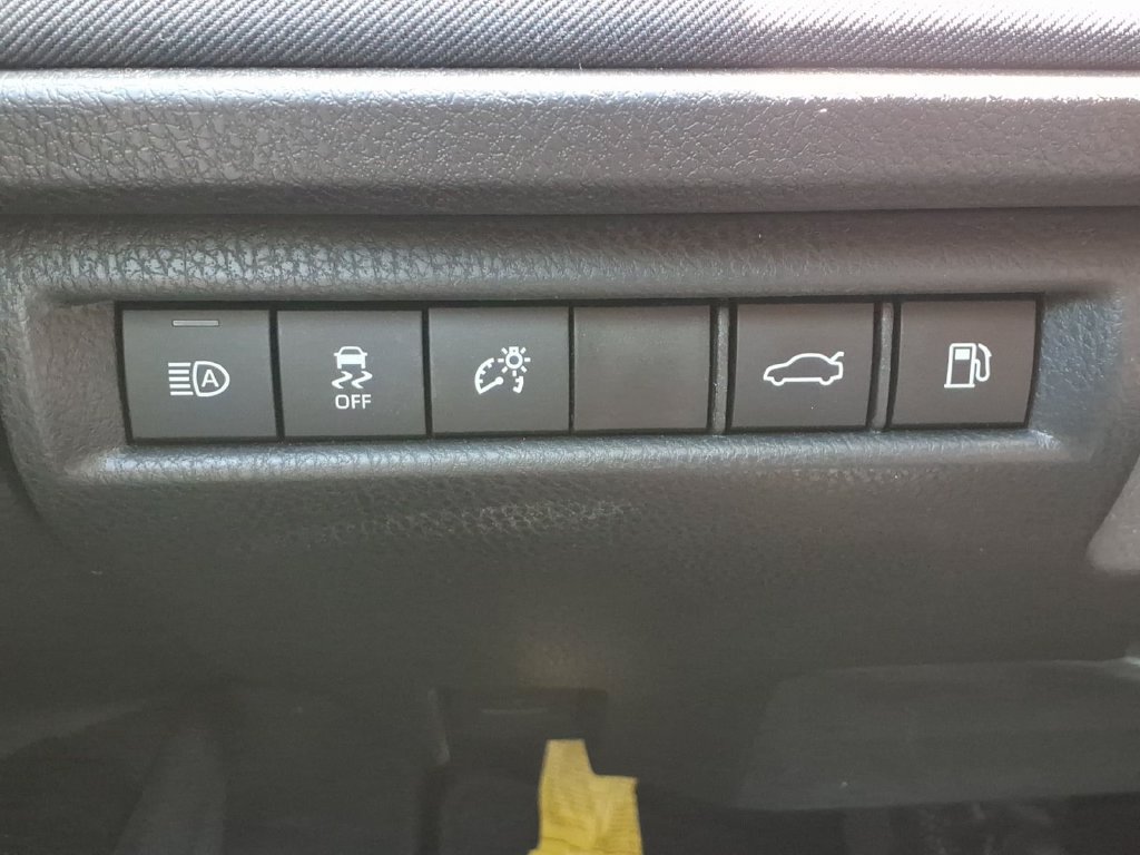 Used 2026 Toyota Camry LE w/ Convenience Package FWD image 15