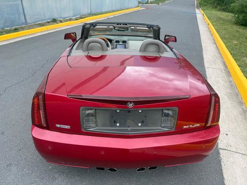 Used 2004 Cadillac XLR RWD image 11
