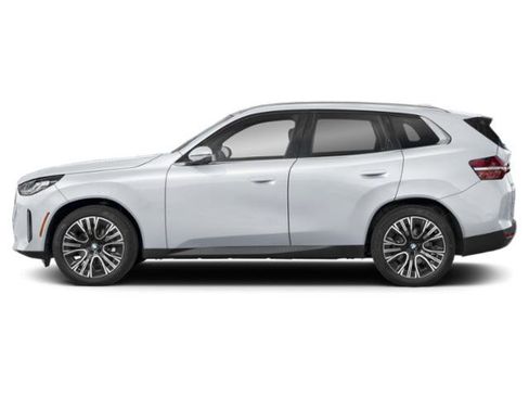 Certified 2026 BMW X3 xDrive30 w/ Convenience Package AWD/4WD image 3