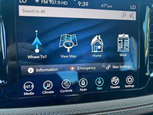 Certified 2020 Chrysler Pacifica Limited w/ Advanced Safetytec Group FWD image 21