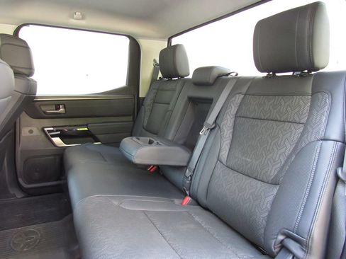 Used 2024 Toyota Tundra Limited w/ TRD Off-Road Package AWD/4WD image 19