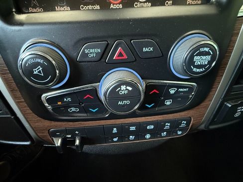 Used 2016 RAM 2500 Laramie RWD image 33