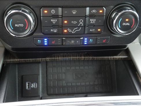 Used 2021 Ford F250 Lariat w/ Lariat Ultimate Package AWD/4WD image 50