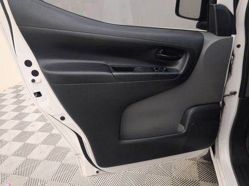 Used 2019 Nissan NV200 S w/ Back Door Glass Package FWD image 29
