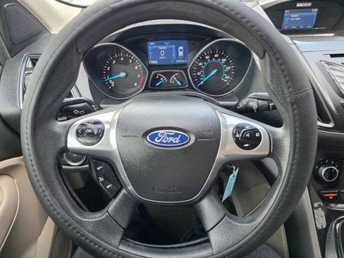 Used 2015 Ford Escape SE image 15