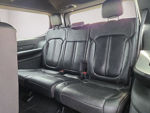 Used 2024 Jeep Wagoneer Series II w/ Flexible Seating Group RWD image 14