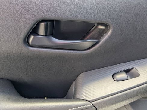 Used 2025 Nissan Sentra SV FWD image 27