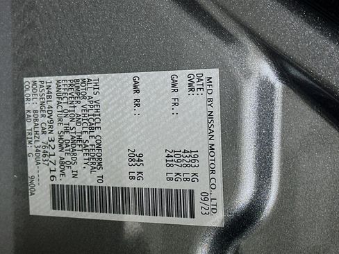Used 2024 Nissan Altima 2.5 SV FWD image 12