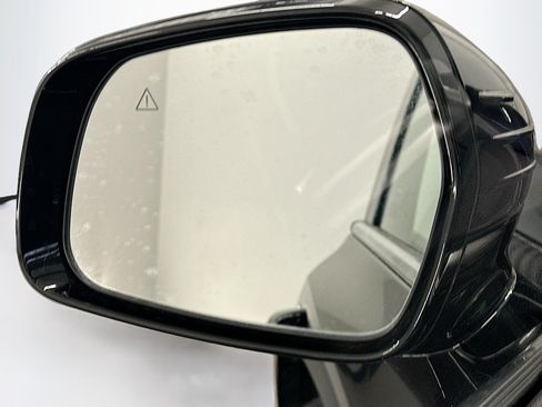 Used 2024 Kia Sorento S AWD/4WD image 16