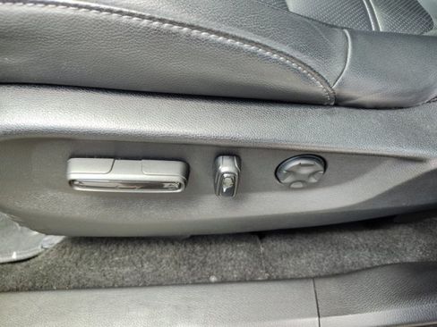 Used 2021 Honda CR-V EX-L image 11