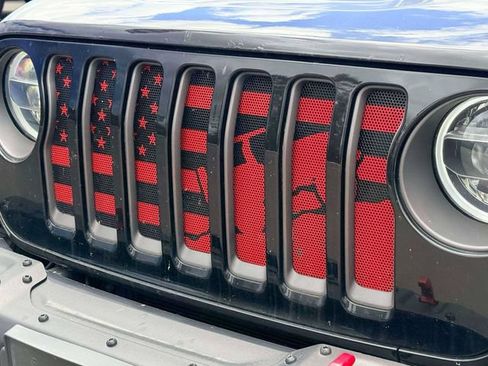 Certified 2021 Jeep Gladiator Rubicon w/ LED Lighting Group AWD/4WD image 19