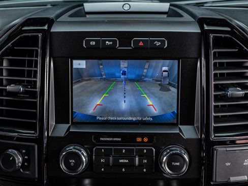 Used 2021 Ford F250 Lariat w/ Lariat Ultimate Package image 26