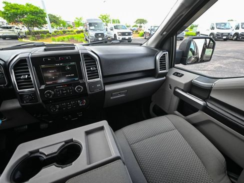 Used 2015 Ford F150 XLT w/ Equipment Group 302A Luxury AWD/4WD image 35