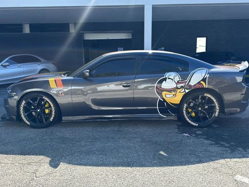 Used 2022 Dodge Charger Scat Pack image 4