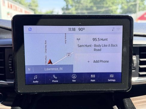 Used 2021 Ford Explorer Limited w/ Equipment Group 301A AWD/4WD image 19
