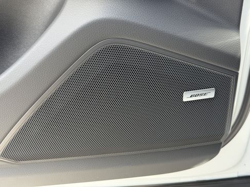 New 2026 Porsche Cayenne image 25