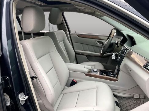 Used 2011 Mercedes-Benz E 350 Sedan image 8