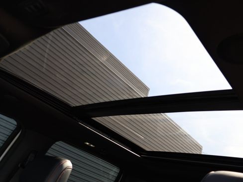 Used 2025 Ford F150 Raptor image 21