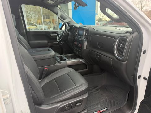 Used 2021 Chevrolet Silverado 1500 LTZ image 6