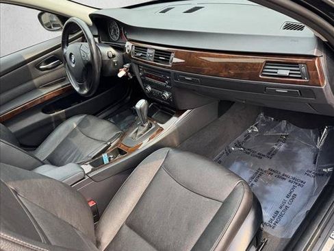 Used 2011 BMW 335i xDrive Sedan AWD/4WD image 21