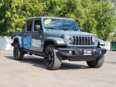 Used 2025 Jeep Gladiator Sport