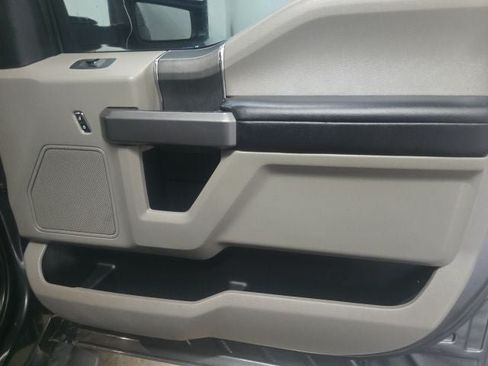 Used 2020 Ford F350 XLT w/ XLT Premium Package AWD/4WD image 12