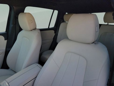 Used 2026 Mercedes-Benz GLB 250 image 20