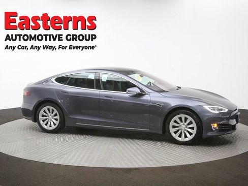 Used 2018 Tesla Model S 75D image 45